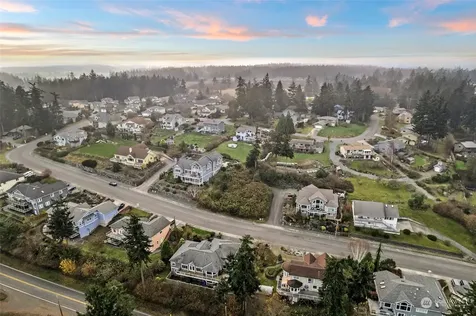 2331 SW Freund Street Oak Harbor WA 98277
