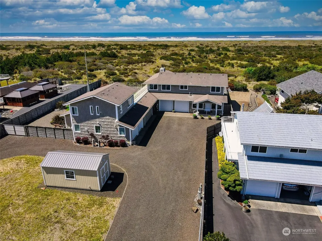 935 S Sand Dune Avenue SW Ocean Shores WA 98569