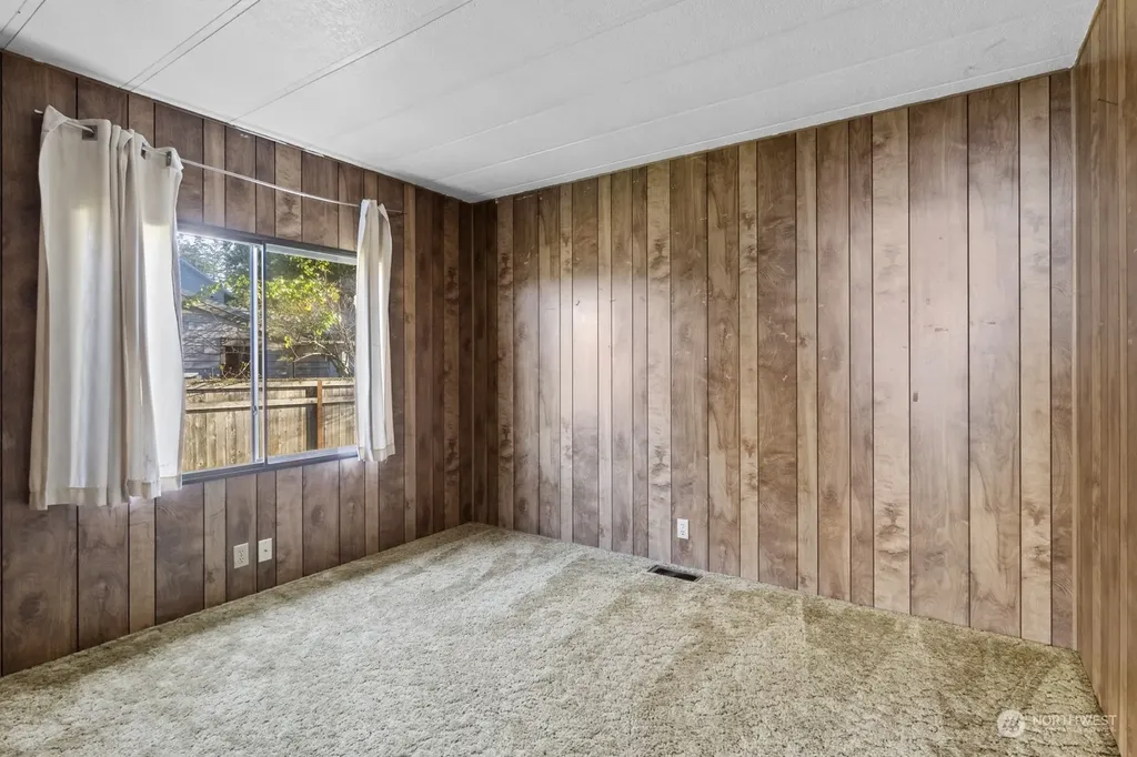 8552 NE Gordon Drive Bainbridge Island WA 98110