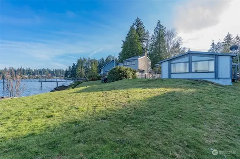 8552 NE Gordon Drive Bainbridge Island WA 98110