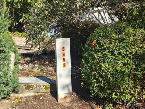 1518 207th Avenue NE Sammamish WA 98074