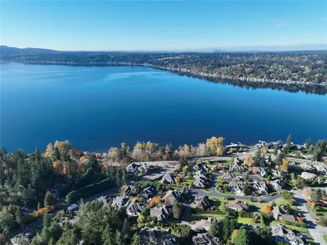 1518 207th Avenue NE Sammamish WA 98074