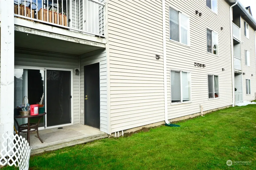 9815 Holly Drive Everett WA 98204