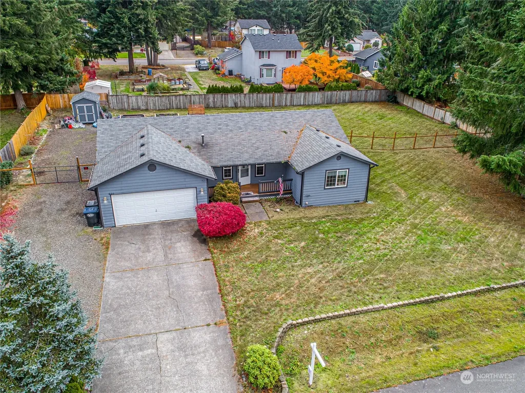 604 Nieland Loop SE Rainier WA 98576