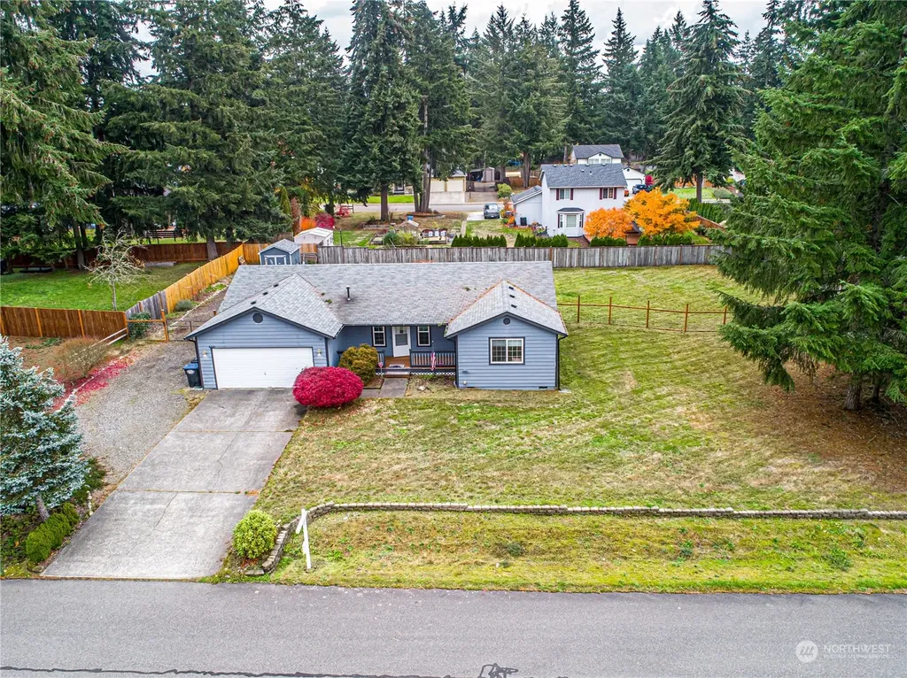 604 Nieland Loop SE Rainier WA 98576
