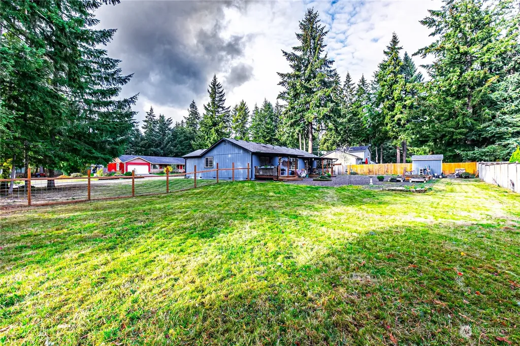 604 Nieland Loop SE Rainier WA 98576