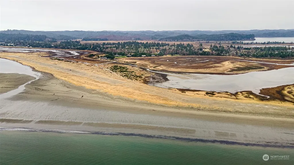 2680 Sunset Lane Tokeland WA 98590