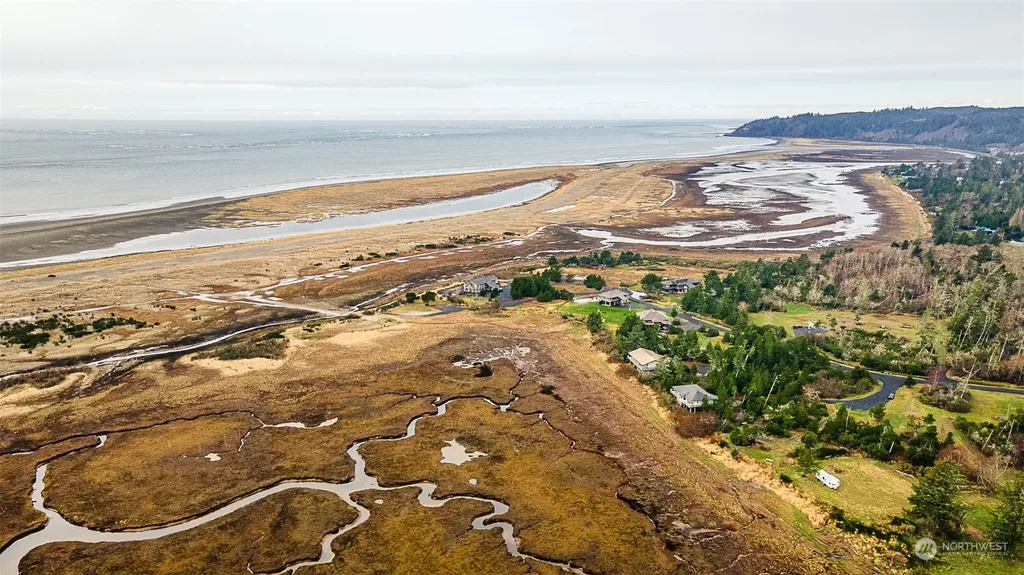 2680 Sunset Lane Tokeland WA 98590