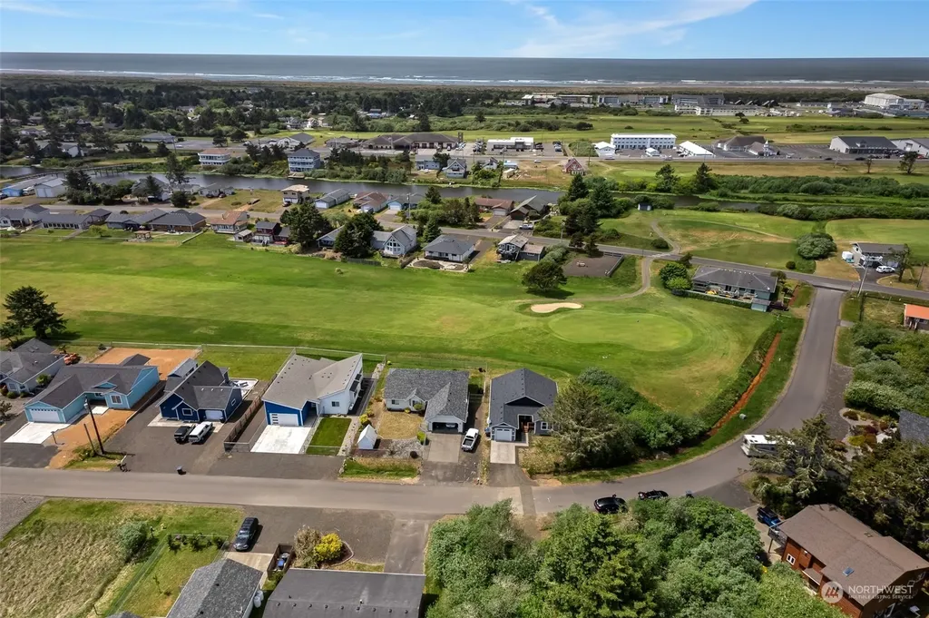 571 Puffin Avenue NE Ocean Shores WA 98569