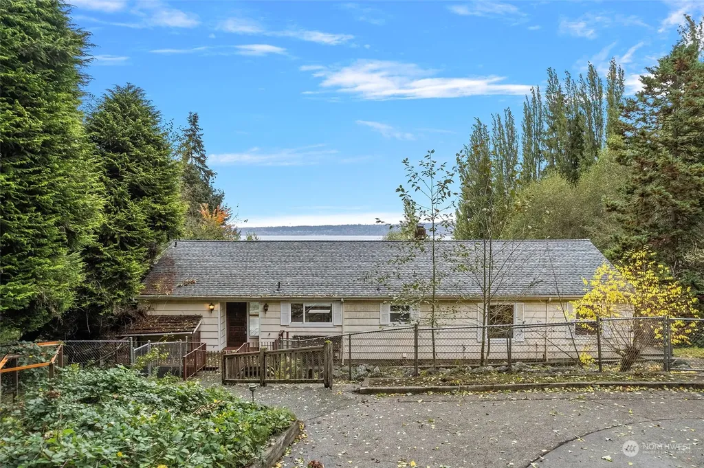 4865 Saratoga Road Langley WA 98260