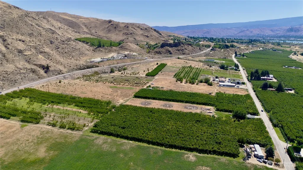 4477 NW Cascade Avenue East Wenatchee WA 98802