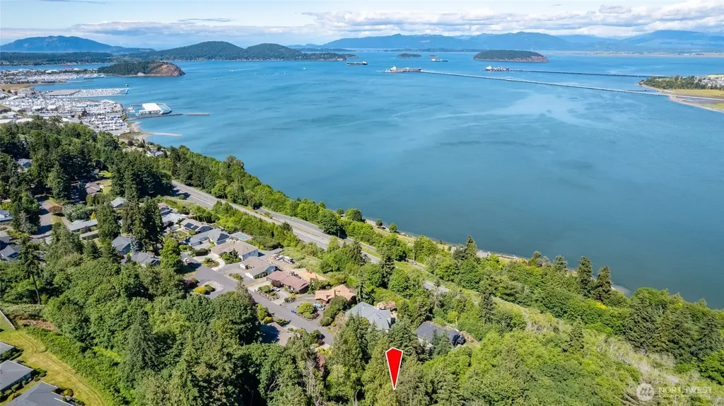 4224 Mitchell Drive Anacortes WA 98221