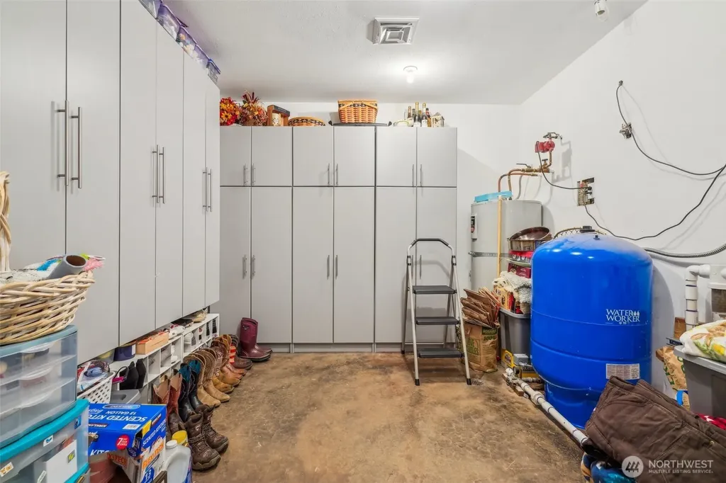 232 Upper Lakeview Road Underwood WA 98672