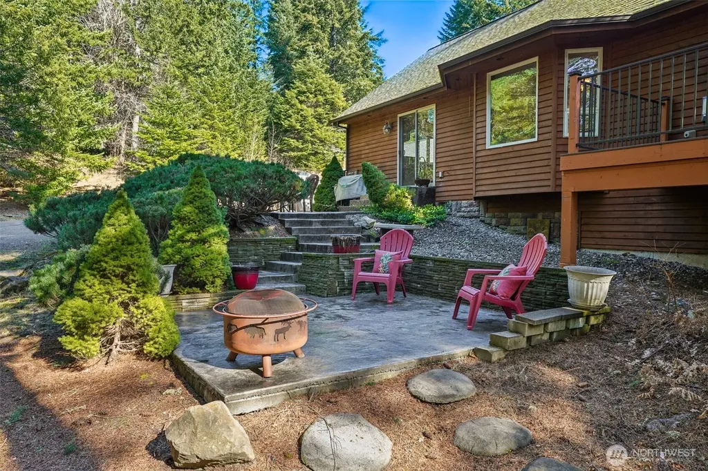232 Upper Lakeview Road Underwood WA 98672