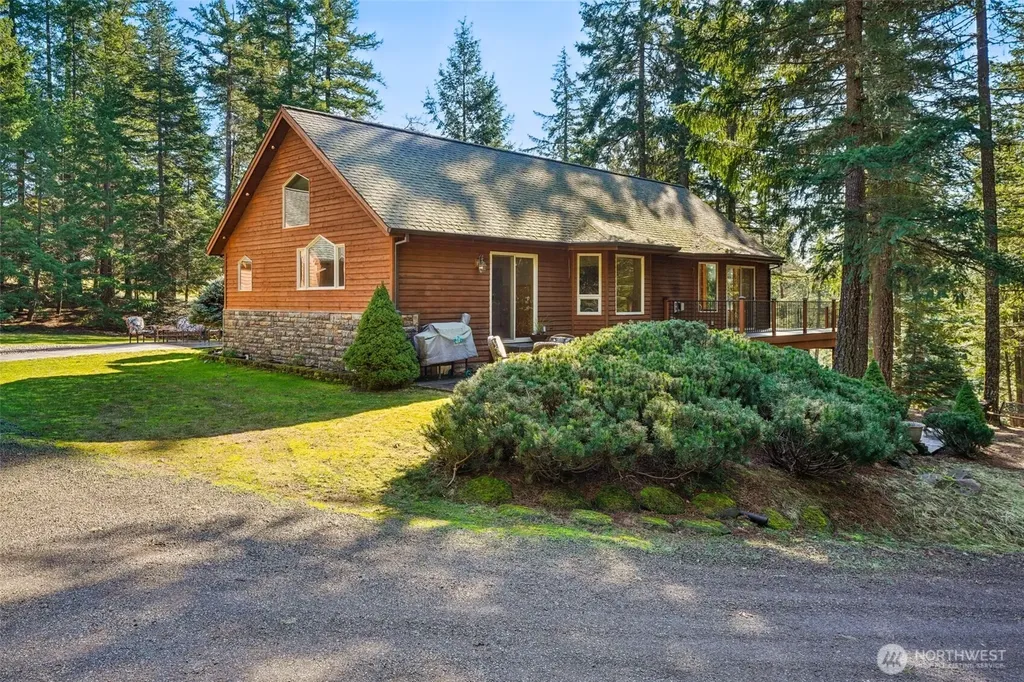 232 Upper Lakeview Road Underwood WA 98672