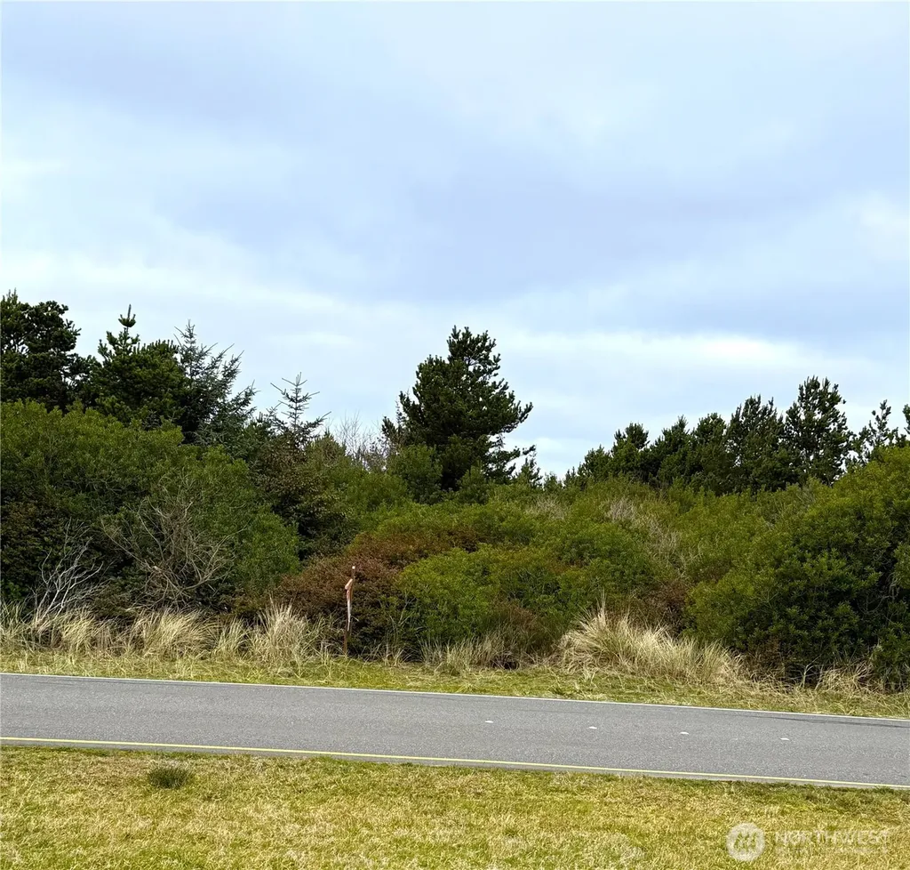 657 Ocean Shores Boulevard SW Ocean Shores WA 98569
