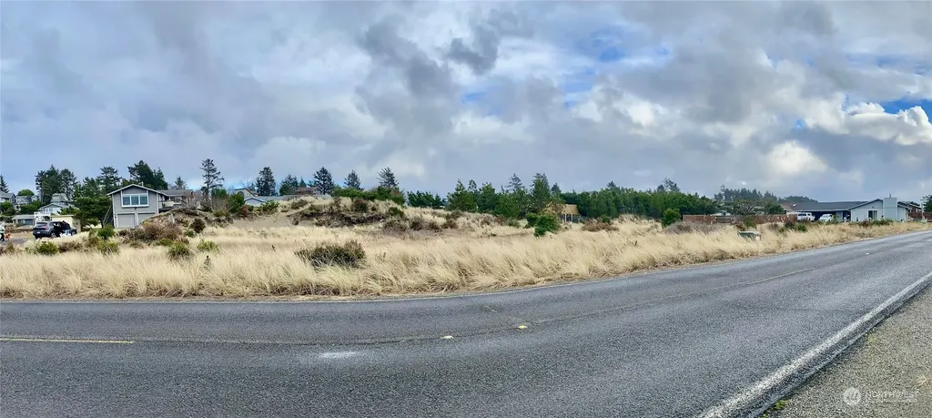 802 347th Place Ocean Park WA 98640