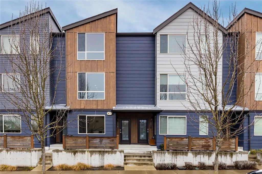 32779 Madrona Avenue SE Black Diamond WA 98010