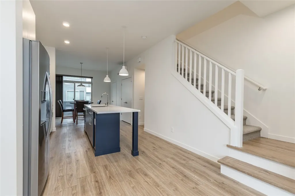32779 Madrona Avenue SE Black Diamond WA 98010