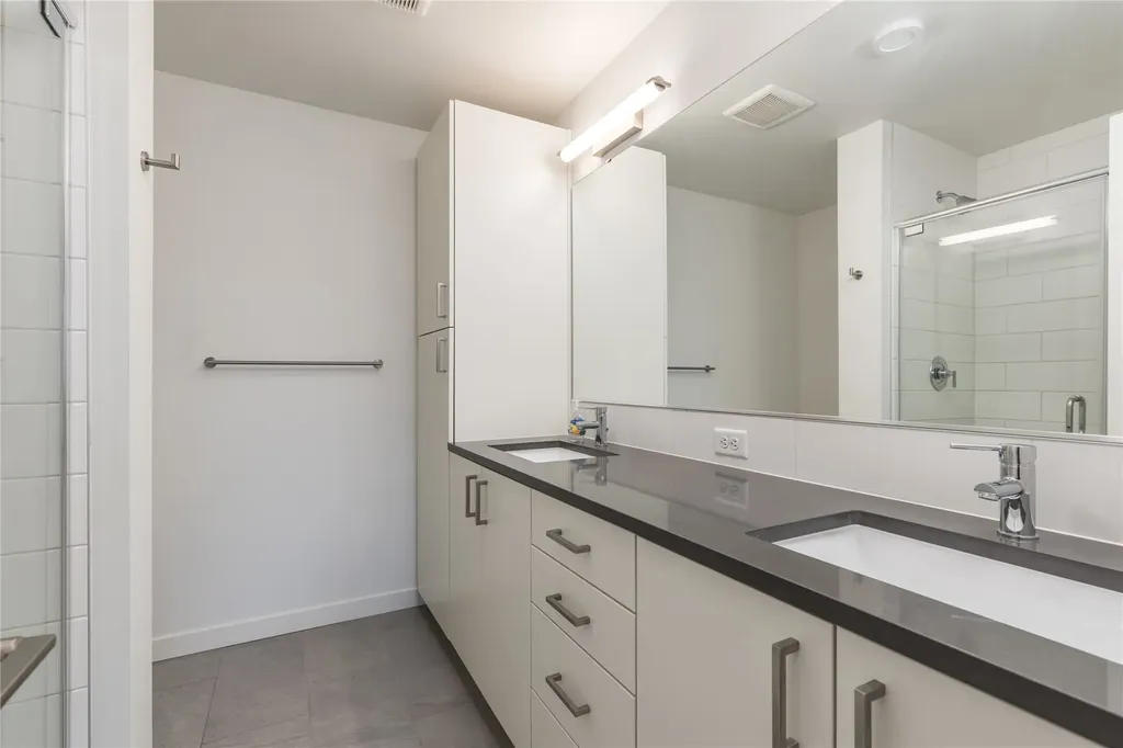 32779 Madrona Avenue SE Black Diamond WA 98010