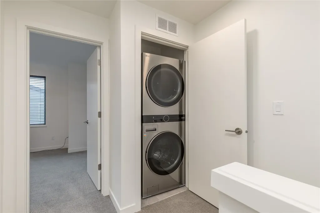 32779 Madrona Avenue SE Black Diamond WA 98010