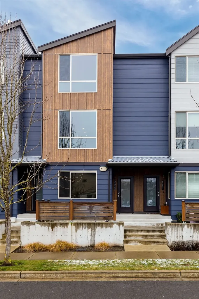 32779 Madrona Avenue SE Black Diamond WA 98010