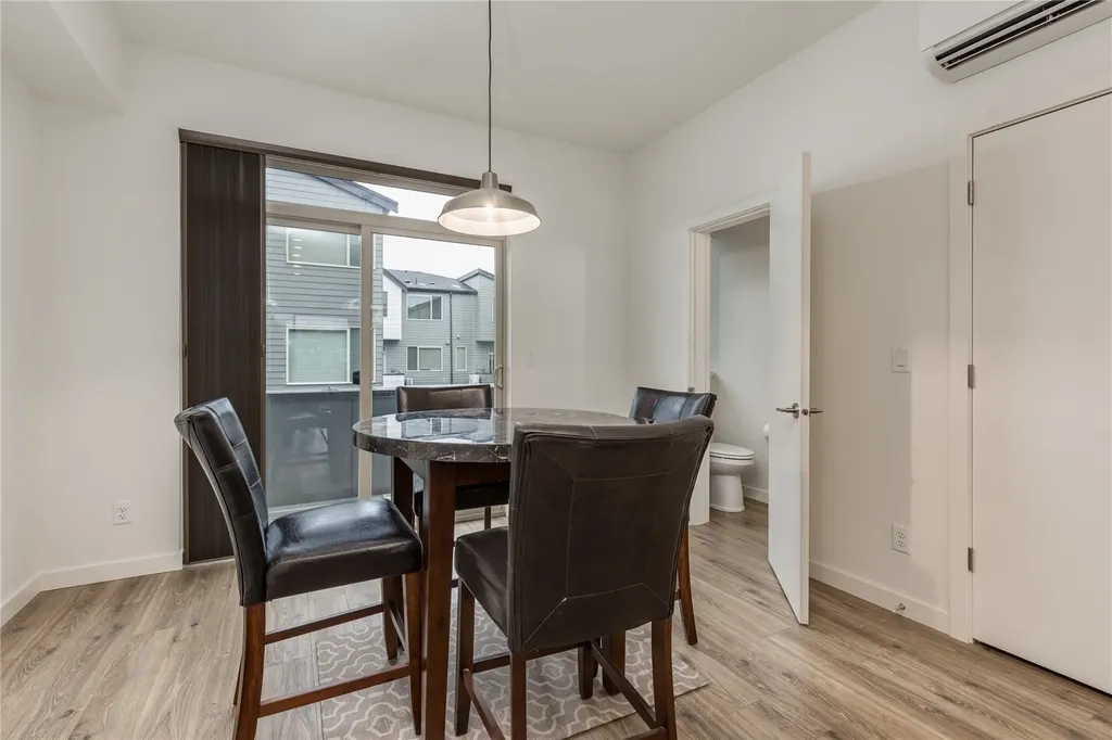 32779 Madrona Avenue SE Black Diamond WA 98010