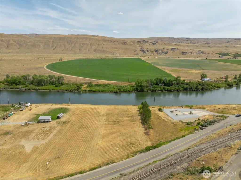 626 Monse River Road Brewster WA 98812