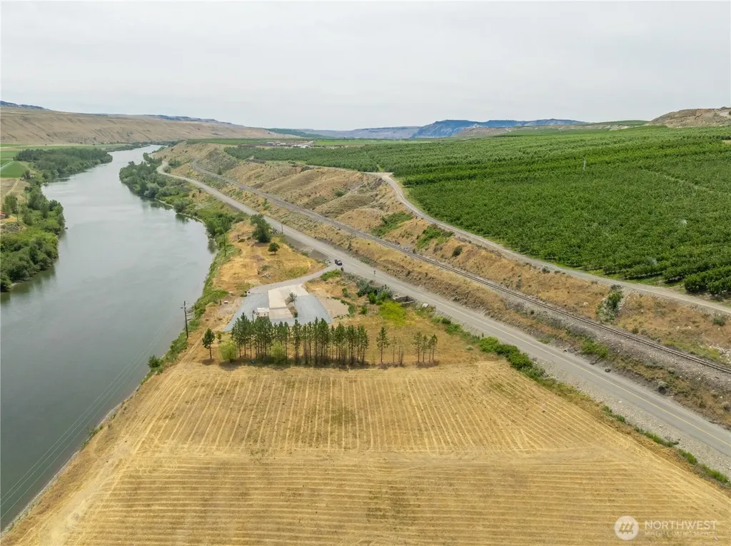 626 Monse River Road Brewster WA 98812