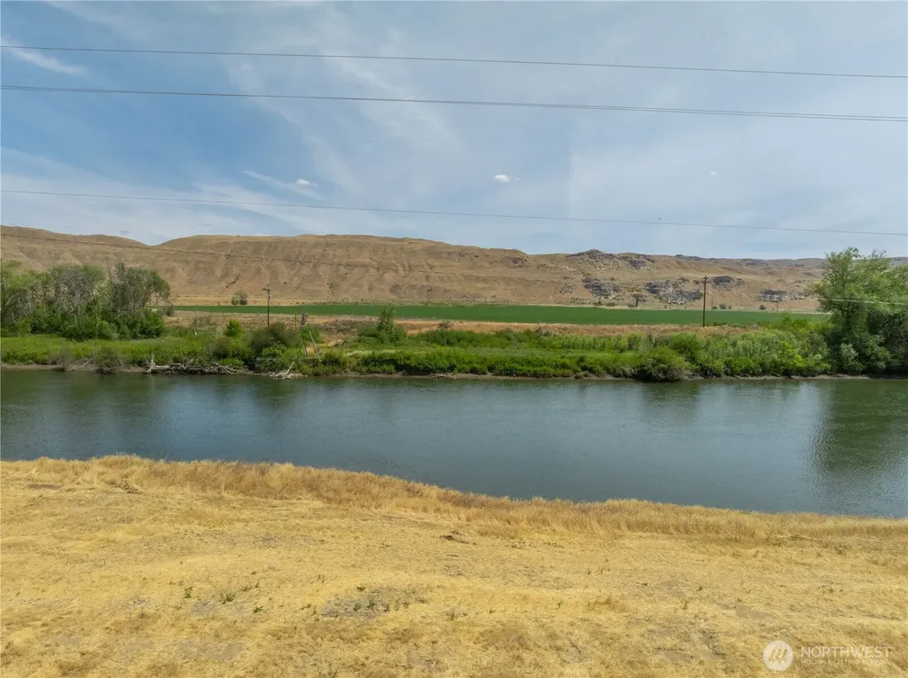 626 Monse River Road Brewster WA 98812