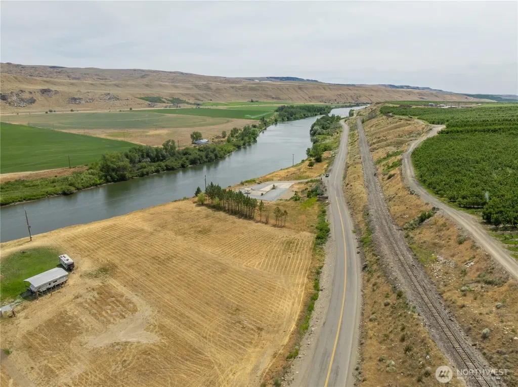 626 Monse River Road Brewster WA 98812
