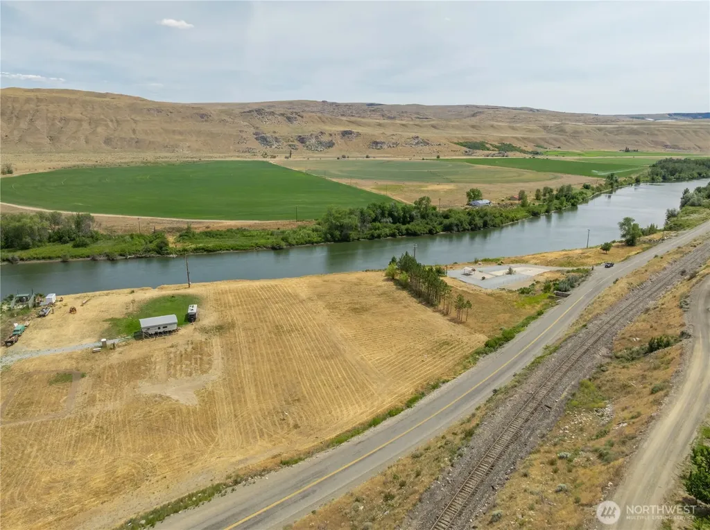 626 Monse River Road Brewster WA 98812