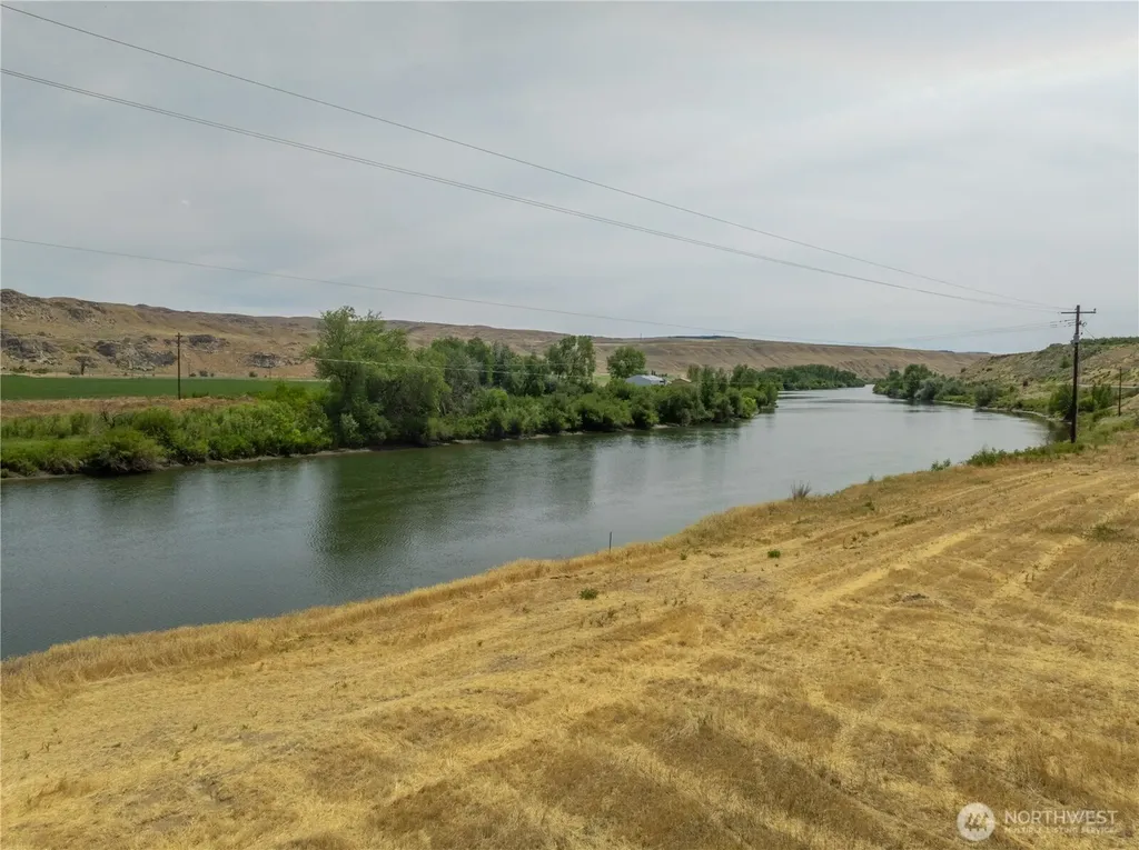 626 Monse River Road Brewster WA 98812