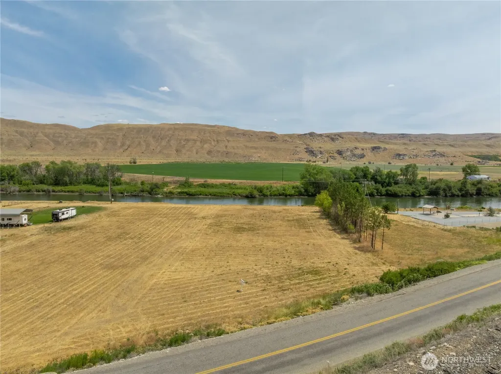626 Monse River Road Brewster WA 98812