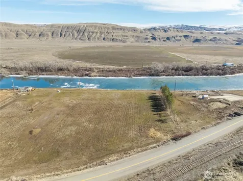 626 Monse River Road Brewster WA 98812