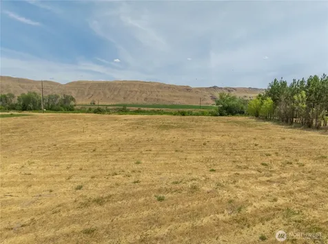 626 Monse River Road Brewster WA 98812