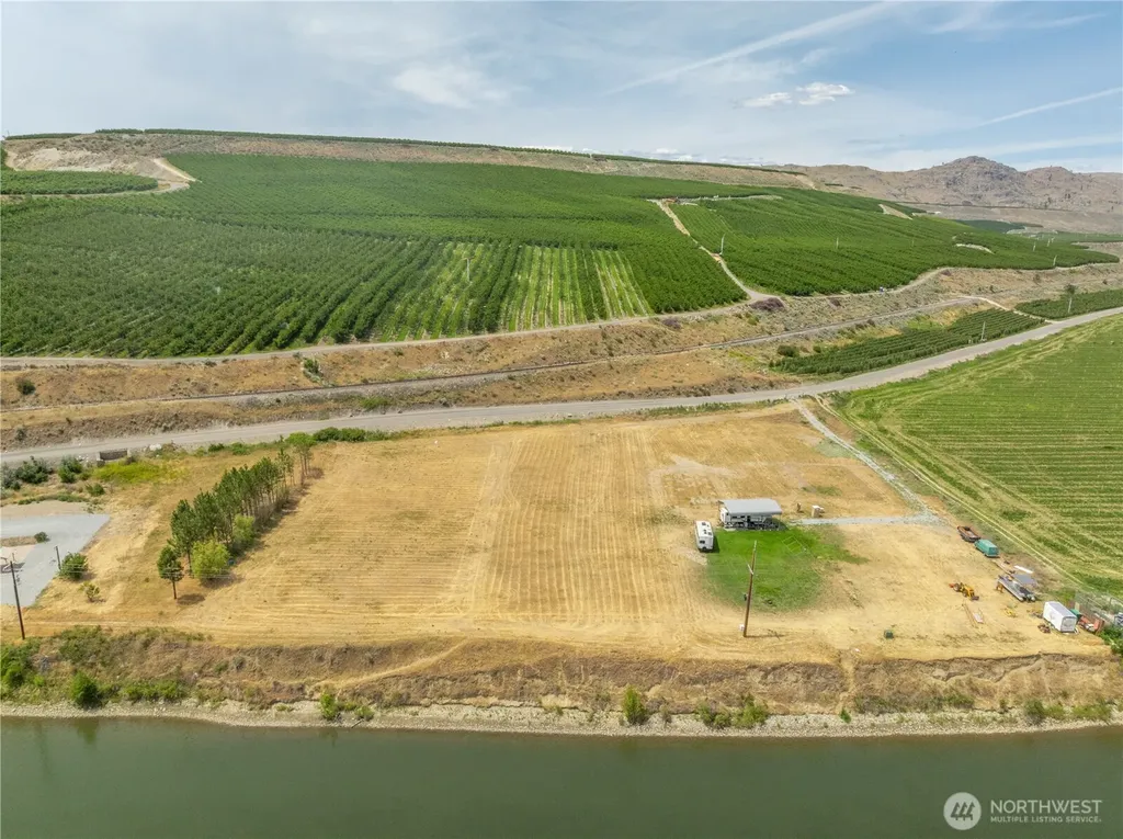 624 Monse River Road Brewster WA 98812