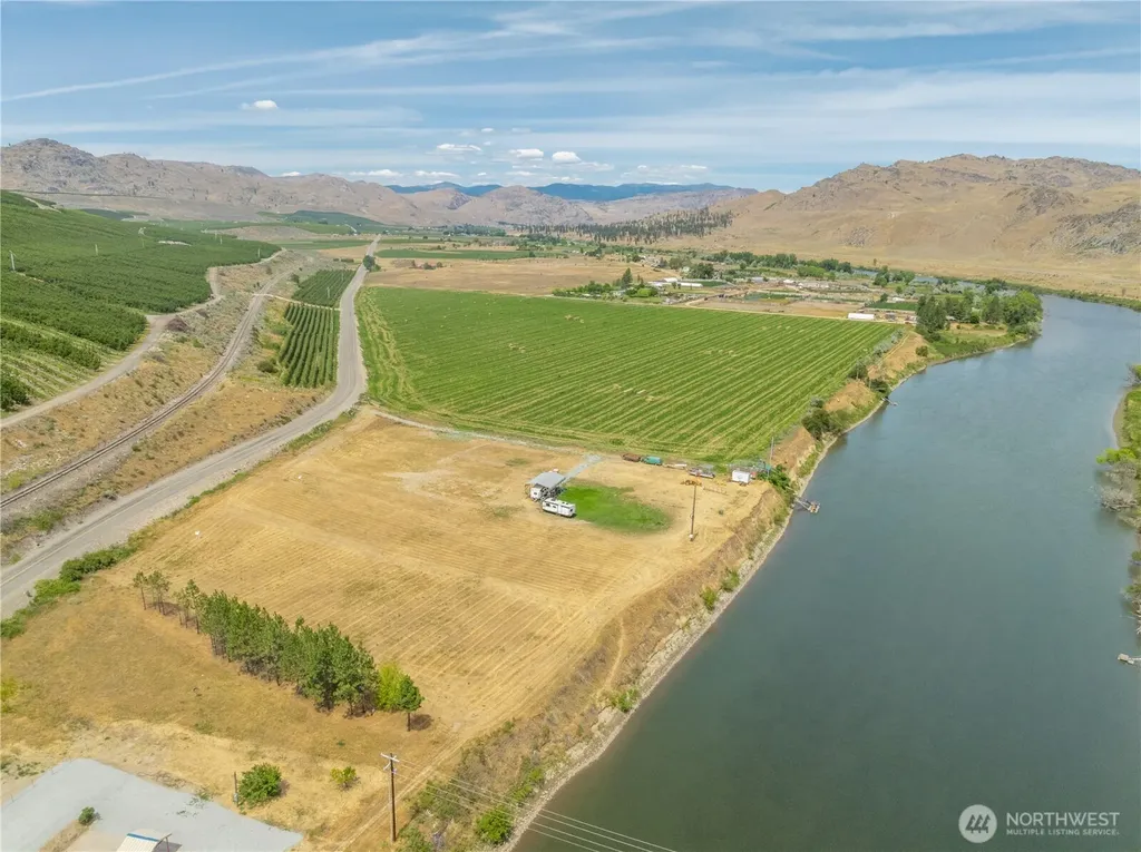 624 Monse River Road Brewster WA 98812