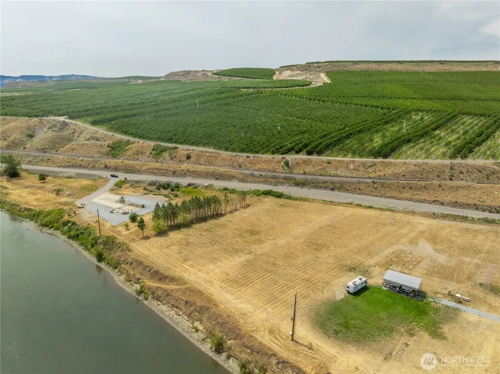624 Monse River Road Brewster WA 98812