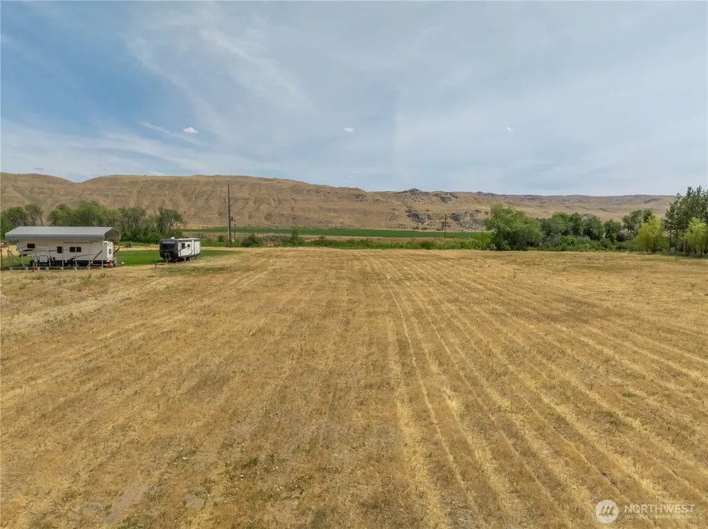 624 Monse River Road Brewster WA 98812