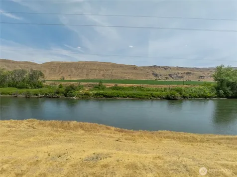 624 Monse River Road Brewster WA 98812