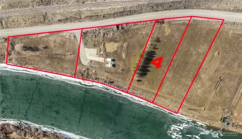624 Monse River Road Brewster WA 98812