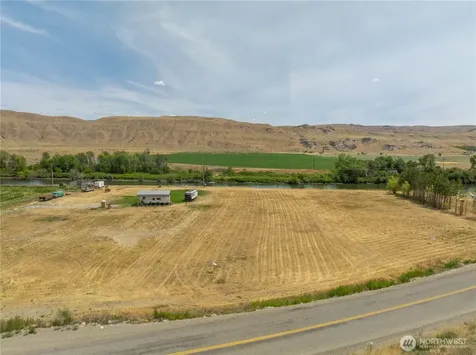 624 Monse River Road Brewster WA 98812