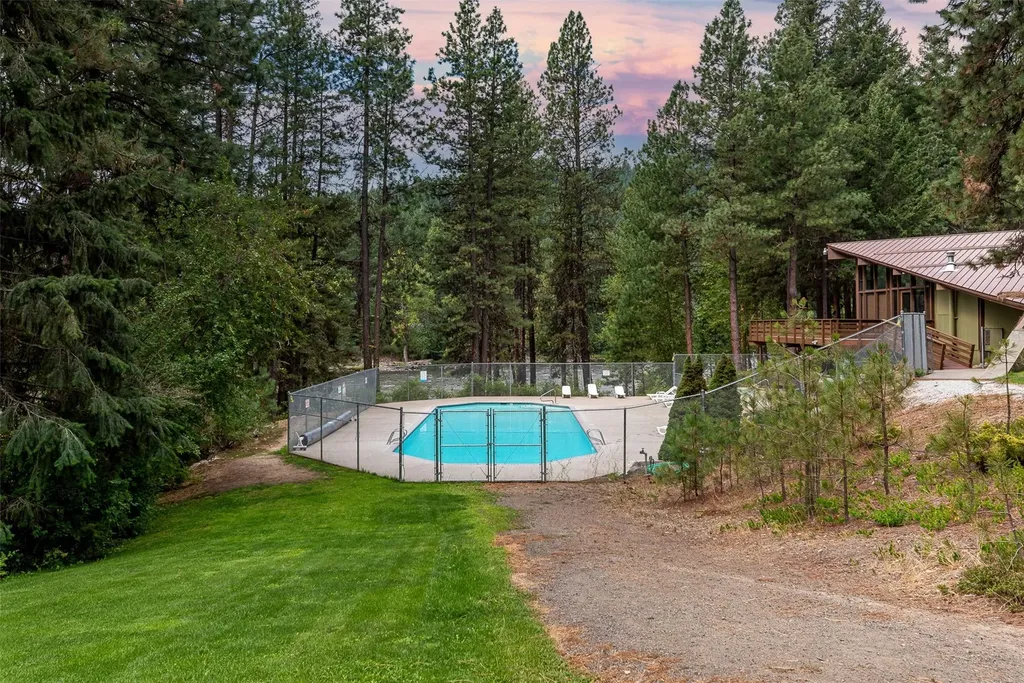 25205 Saddle Street Leavenworth WA 98826