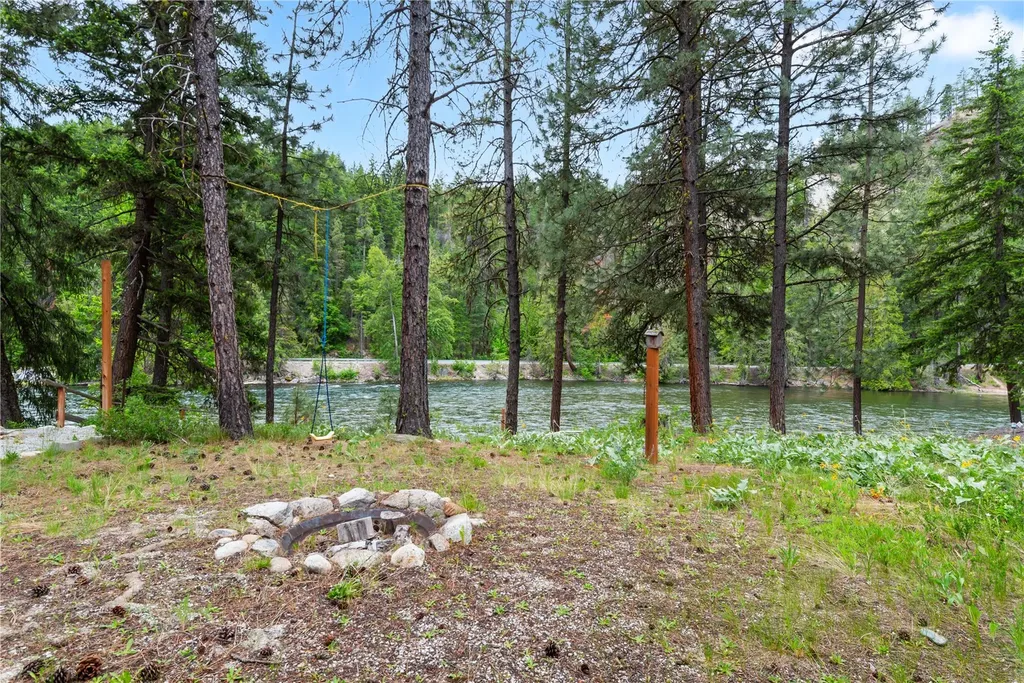 25205 Saddle Street Leavenworth WA 98826