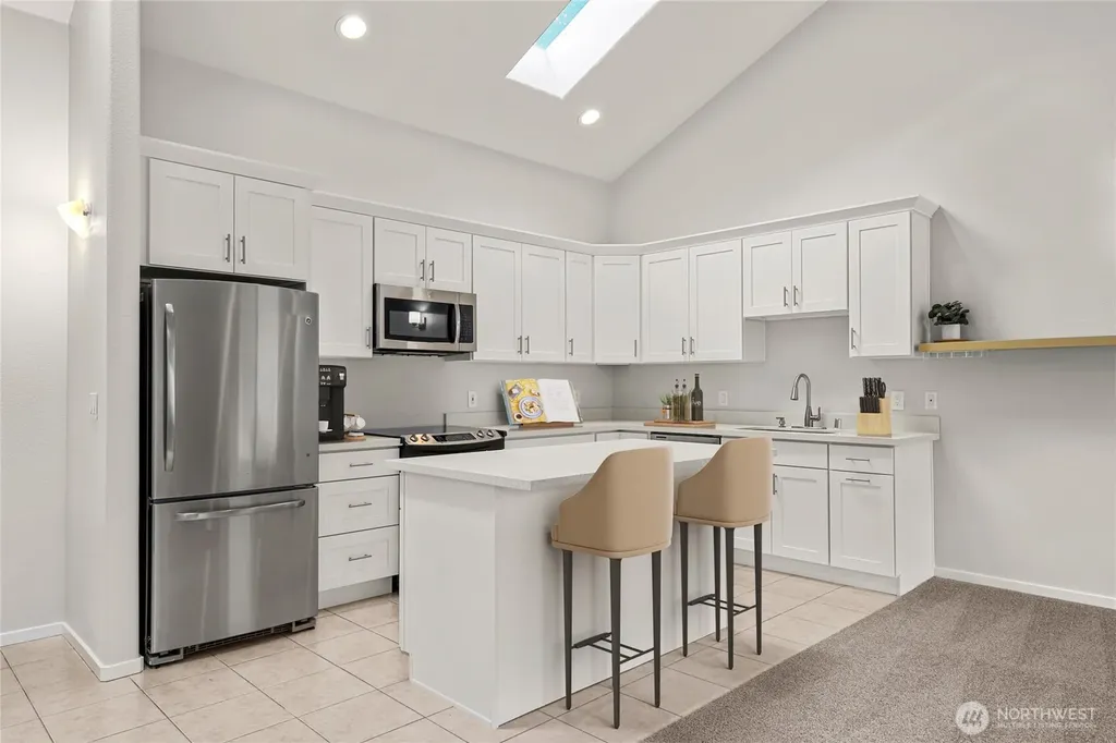 1709 18th Avenue Seattle WA 98122