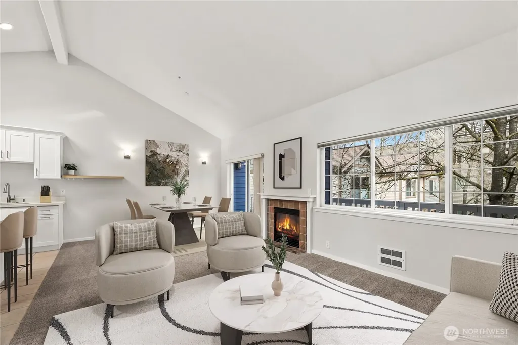 1709 18th Avenue Seattle WA 98122