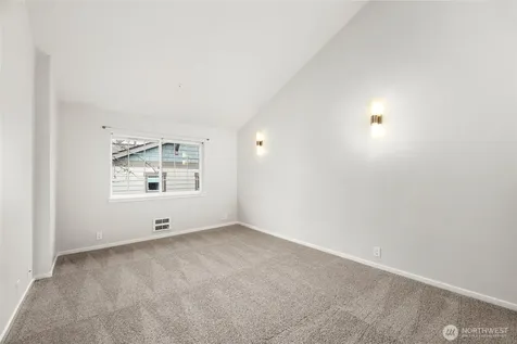 1709 18th Avenue Seattle WA 98122