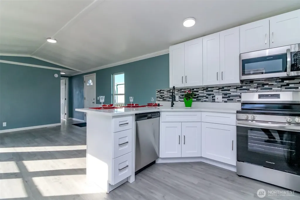 210 37th St SE Auburn WA 98002