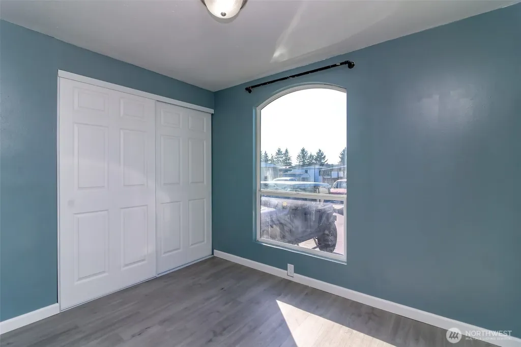 210 37th St SE Auburn WA 98002